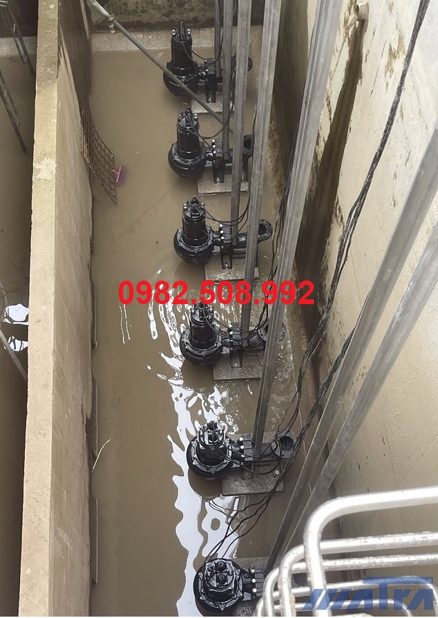 Lắp đặt bơm chìm Tsurumi 150B411 d?án Starlake Tây H?- hình 2